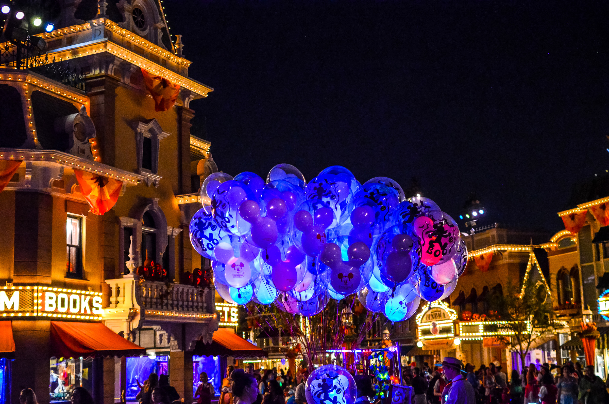 Halloween Time at the Disneyland Resort | Attraction Insight