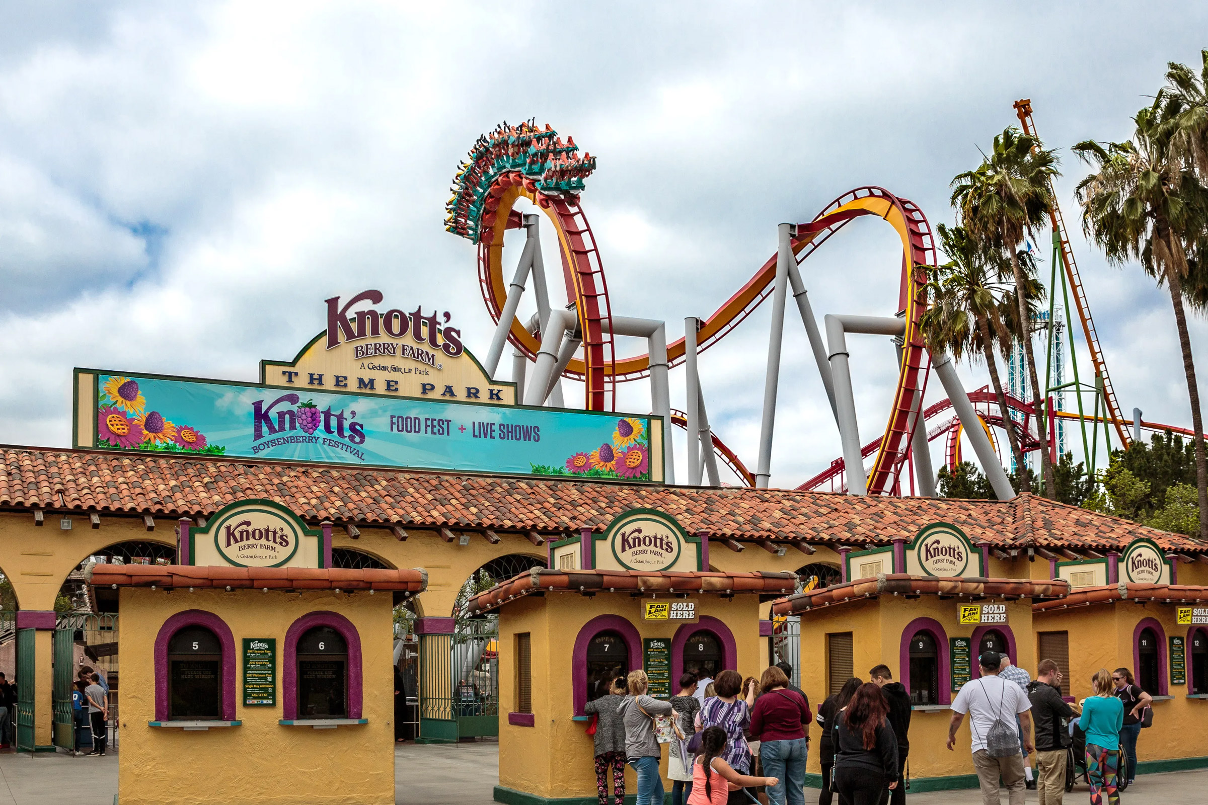 Knotts Berry Farm Attraction Insight 