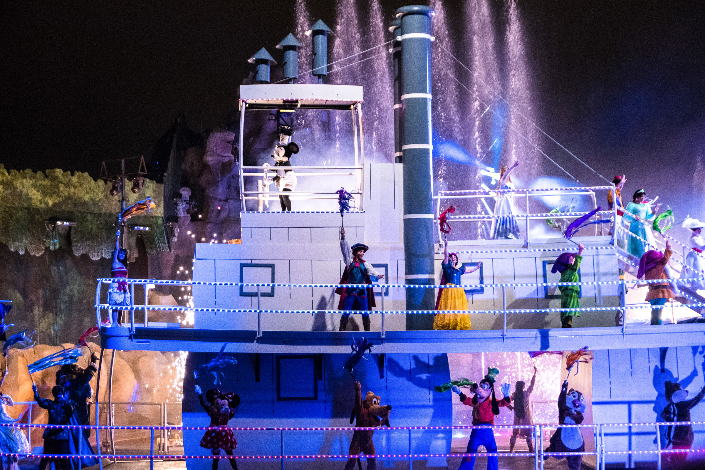 Fantasmic! at Walt Disney World Attraction Insight