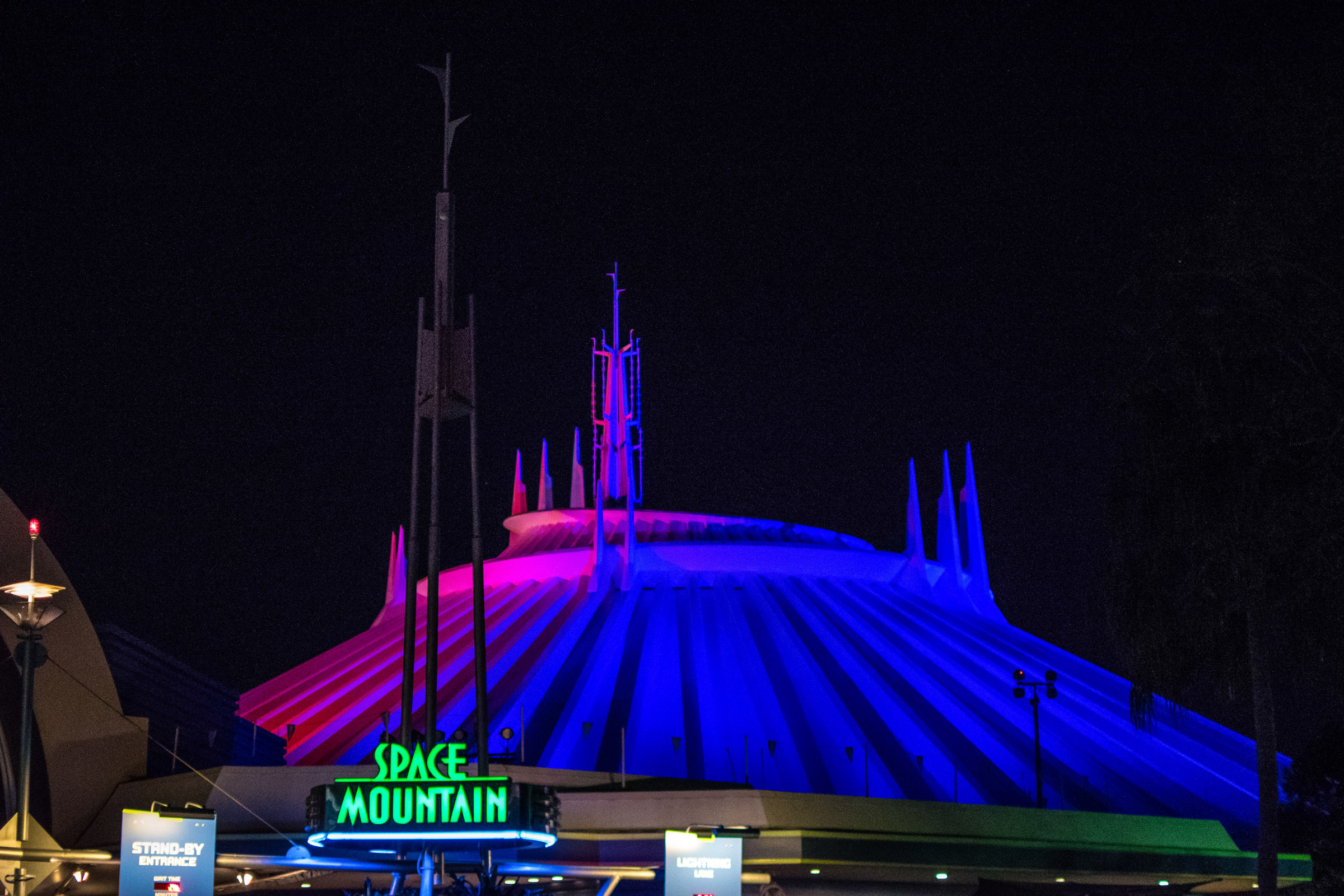 how fast is space mountain at walt disney world