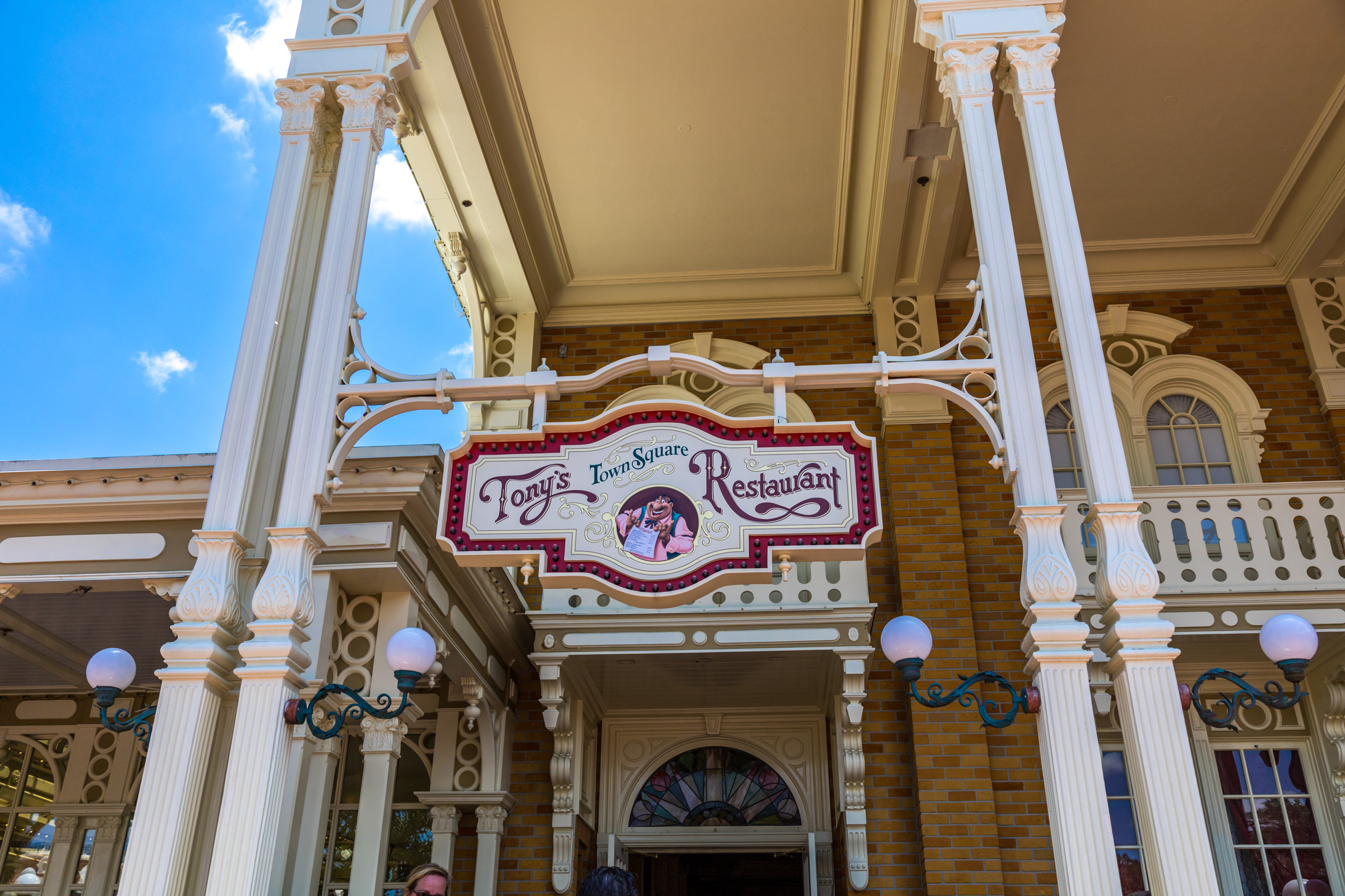 Tony's Town Square Restaurant at Walt Disney World | Attraction Insight